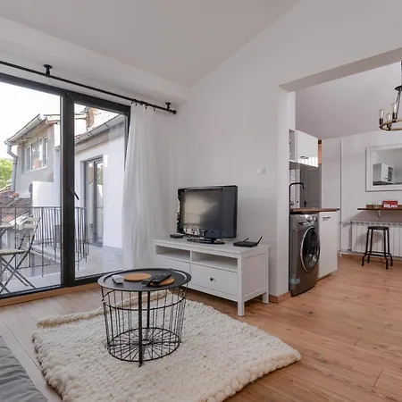 • Minimalism & Charisma • In Sofia's Top Centre • Appartement