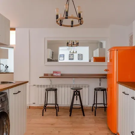 • Minimalism & Charisma • In Sofia's Top Centre • Appartement
